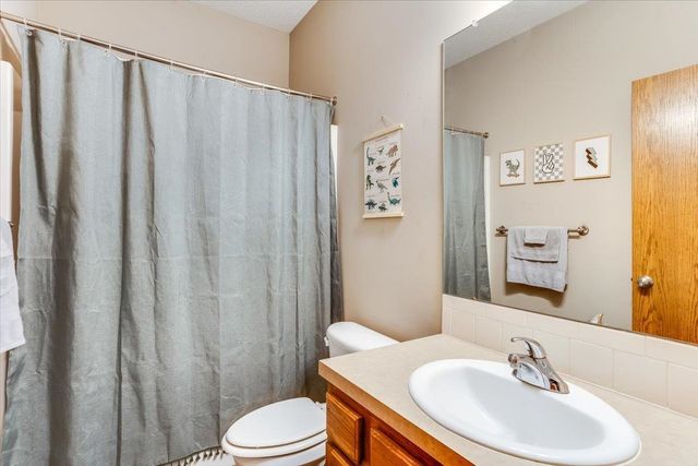 10405 W Greenfield St, Wichita, KS 67215