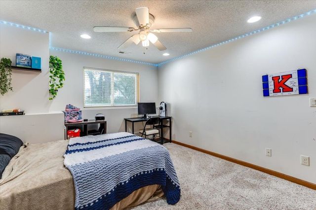 10405 W Greenfield St, Wichita, KS 67215