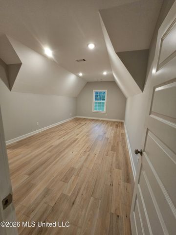 7175 E Harrier Drive, Olive Branch, MS 38654