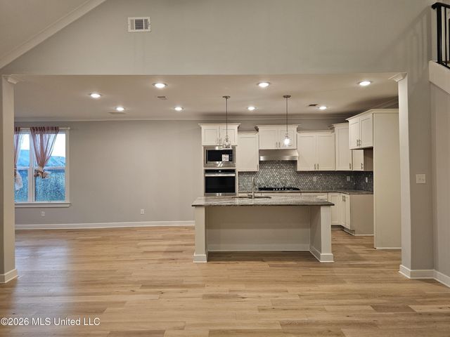 7175 E Harrier Drive, Olive Branch, MS 38654