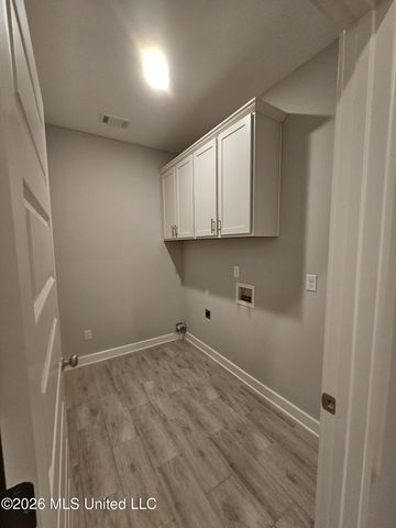 7175 E Harrier Drive, Olive Branch, MS 38654