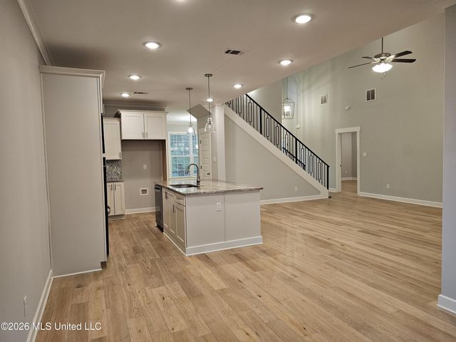 7175 E Harrier Drive, Olive Branch, MS 38654