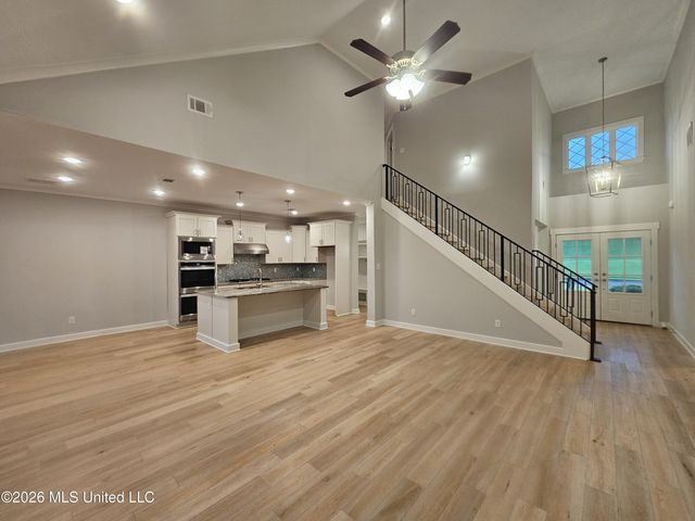 7175 E Harrier Drive, Olive Branch, MS 38654