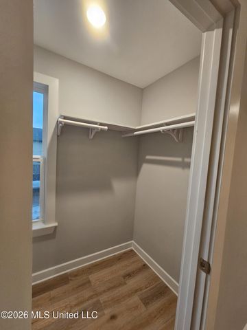 7175 E Harrier Drive, Olive Branch, MS 38654