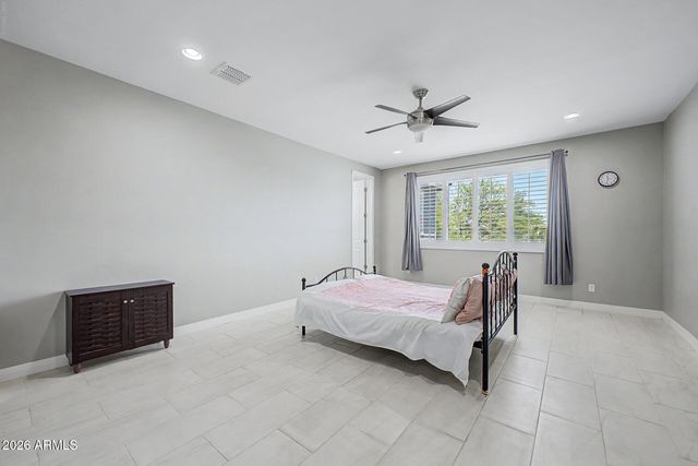 200 E WISTERIA Drive, Chandler, AZ 85286