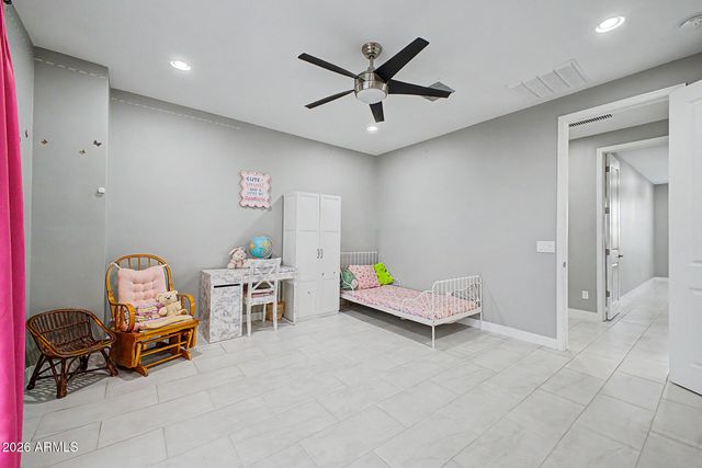 200 E WISTERIA Drive, Chandler, AZ 85286