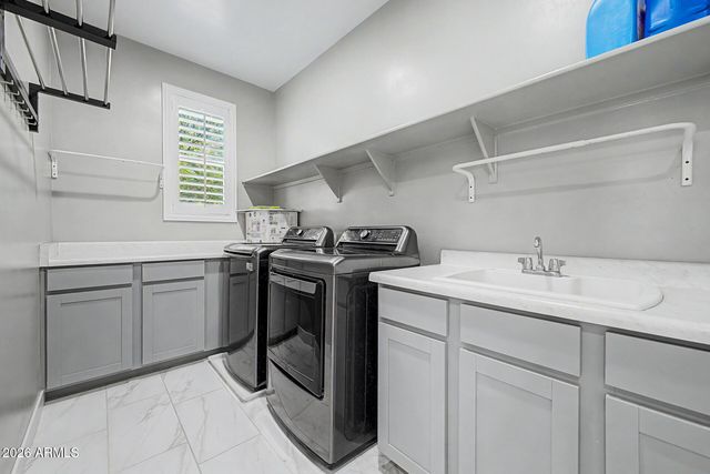 200 E WISTERIA Drive, Chandler, AZ 85286