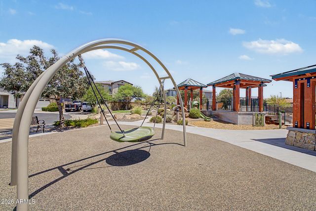 200 E WISTERIA Drive, Chandler, AZ 85286