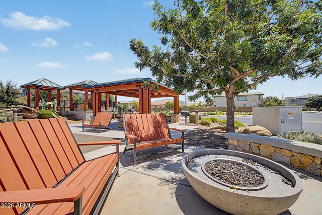 200 E WISTERIA Drive, Chandler, AZ 85286