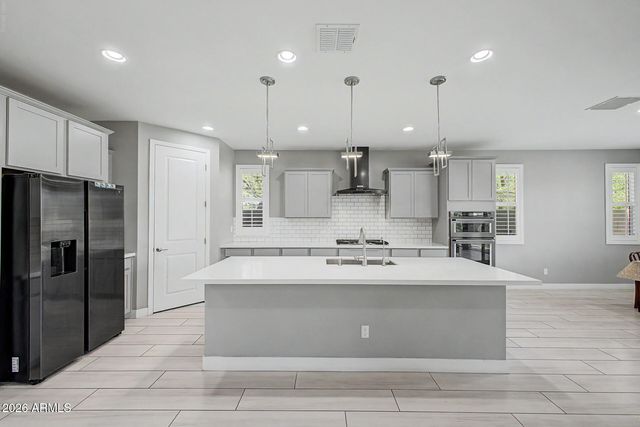 200 E WISTERIA Drive, Chandler, AZ 85286