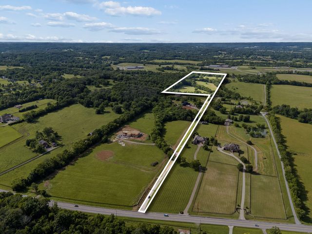 389 Atlas Pvt Ln, Hendersonville, TN 37075