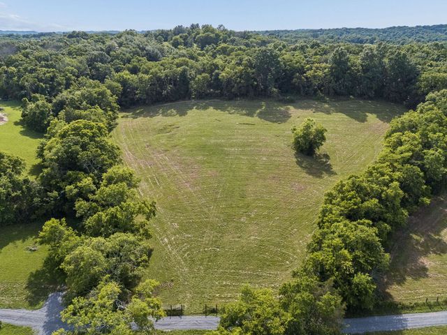 389 Atlas Pvt Ln, Hendersonville, TN 37075