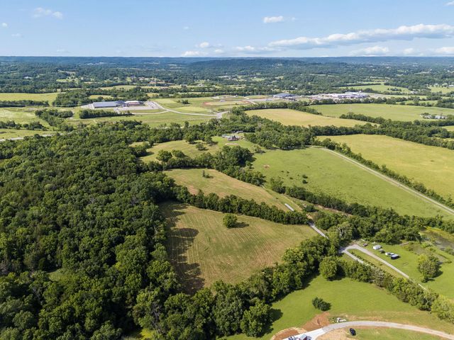 389 Atlas Pvt Ln, Hendersonville, TN 37075