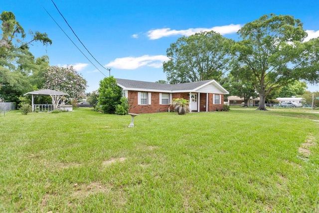 132 ANARECE AVENUE, Auburndale, FL 33823