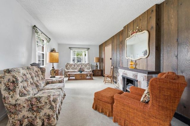 132 ANARECE AVENUE, Auburndale, FL 33823