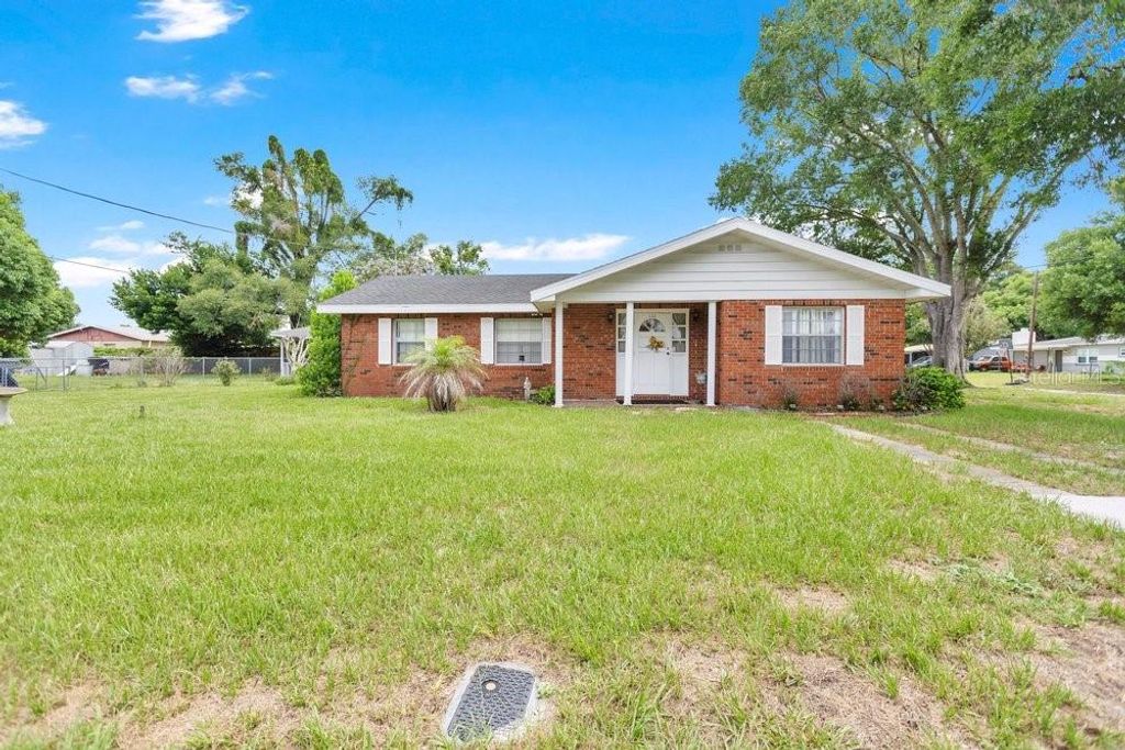 132 ANARECE AVENUE, Auburndale, FL 33823