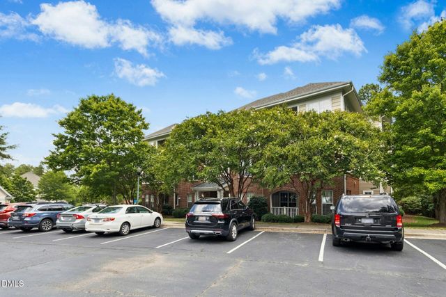 613 Ives Court, Chapel Hill, NC 27514