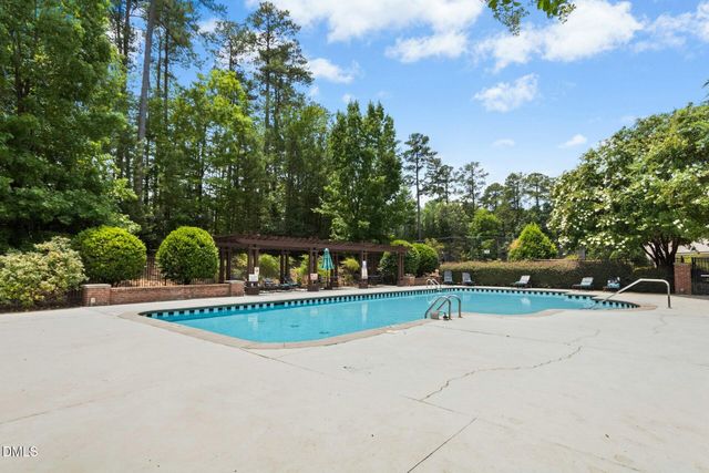 613 Ives Court, Chapel Hill, NC 27514