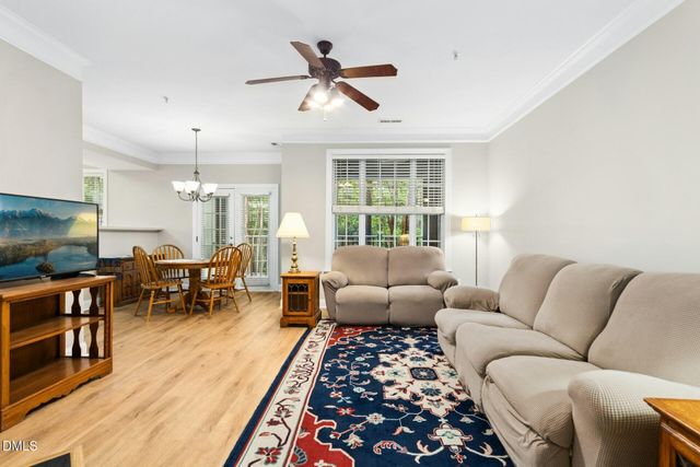 613 Ives Court, Chapel Hill, NC 27514