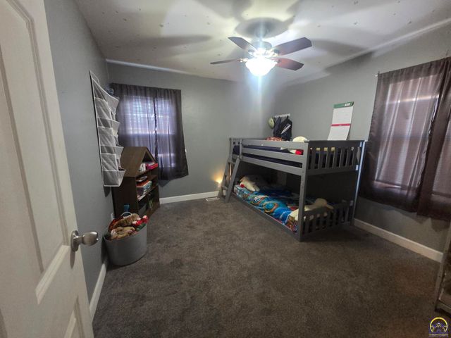 4818 SW 28th ST, Topeka, KS 66614