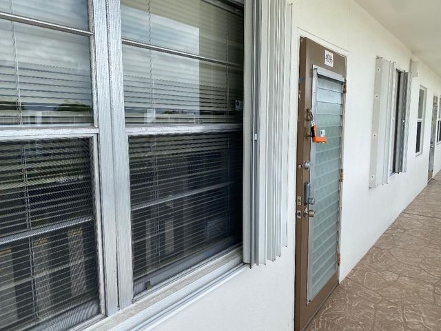 4096 Westbury H 4096, Deerfield Beach, FL 33442