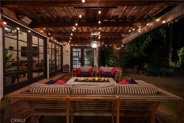 5526 Fulton Avenue, Sherman Oaks, CA 91401