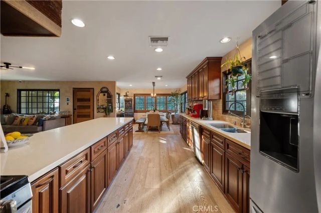 5526 Fulton Avenue, Sherman Oaks, CA 91401