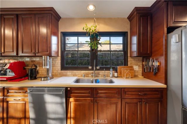 5526 Fulton Avenue, Sherman Oaks, CA 91401