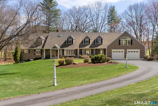 29 Woodland Drive, Avon, CT 06001