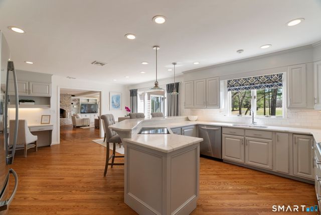 29 Woodland Drive, Avon, CT 06001