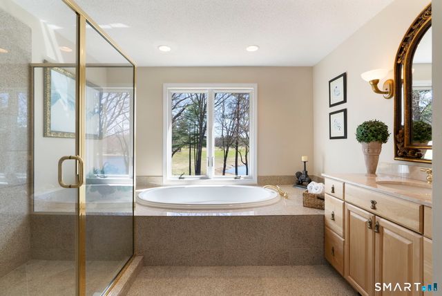 29 Woodland Drive, Avon, CT 06001