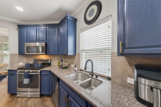 21847 Mount Hunt Drive, Spring, TX 77388