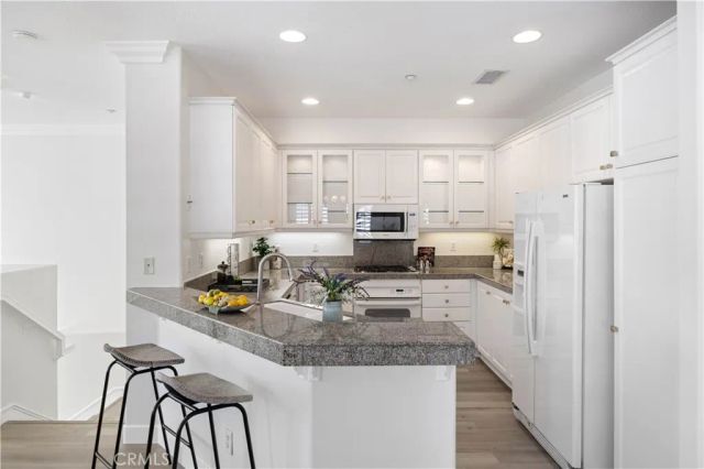 28 Poppy, Irvine, CA 92618