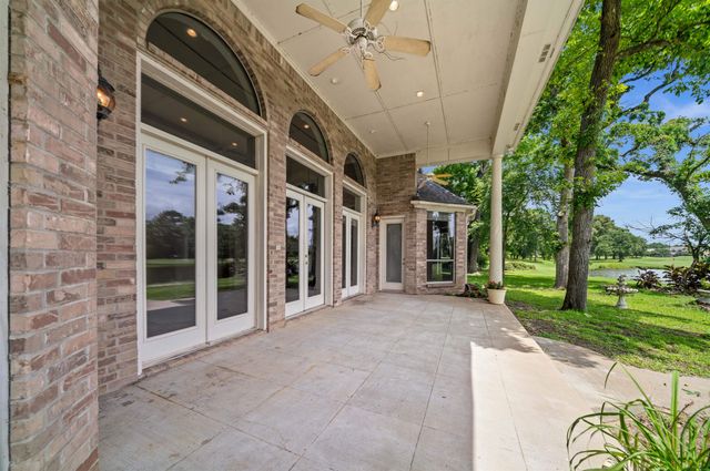 169 Dogwood Lakes Circle, Bullard, TX 75757