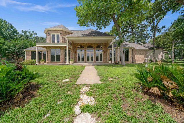169 Dogwood Lakes Circle, Bullard, TX 75757