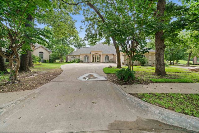 169 Dogwood Lakes Circle, Bullard, TX 75757