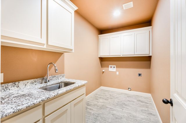 3414 Fountain Way, Granbury, TX 76049