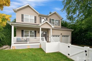 18 Kendall Road, East Brunswick, NJ 08816