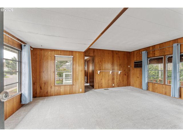 2681 Se RIVER Rd 6, Hillsboro, OR 97123