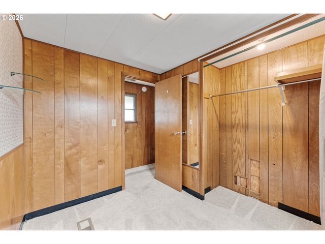 2681 Se RIVER Rd 6, Hillsboro, OR 97123