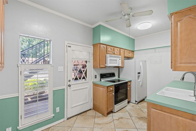 4320 Bellaire Drive S 115W, Fort Worth, TX 76109