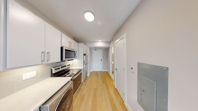 250 Centre 617, Boston, MA 02119