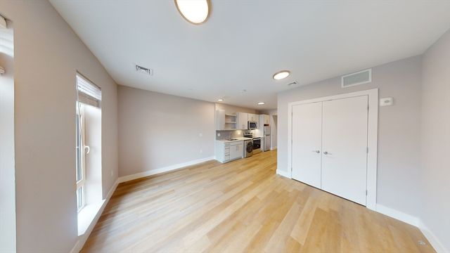 250 Centre 617, Boston, MA 02119