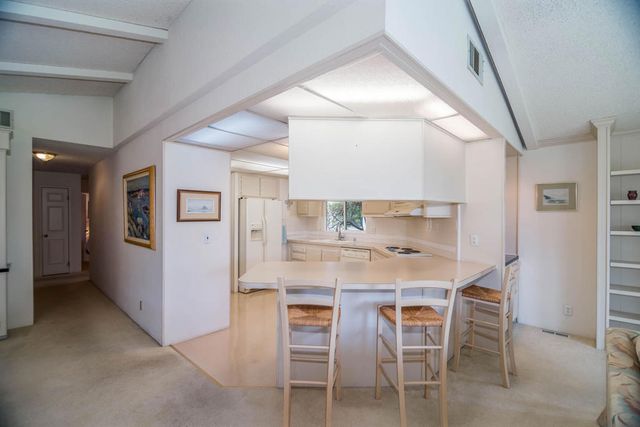 73450 Country Club Drive 302, Palm Desert, CA 92260