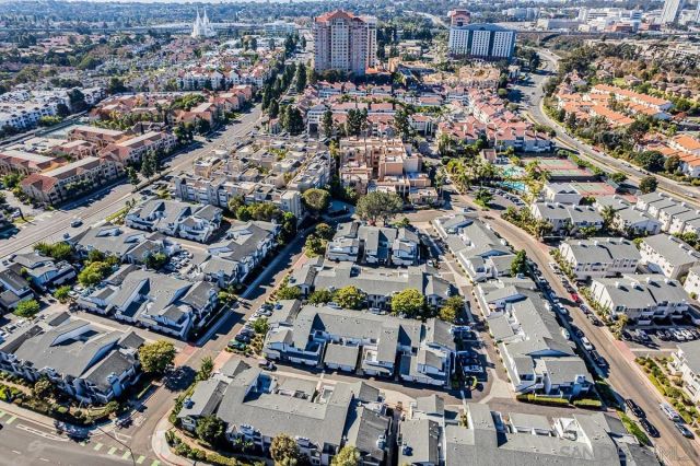 4085 Crystal Dawn 104, San Diego, CA 92122