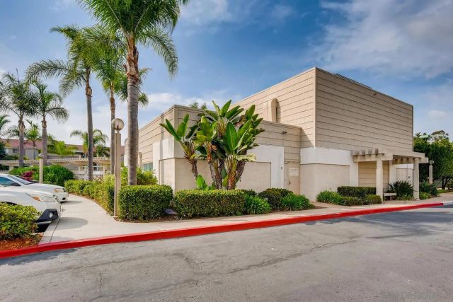 4085 Crystal Dawn 104, San Diego, CA 92122