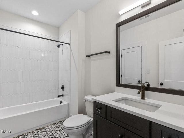 8012 Woodcross Way, Wake Forest, NC 27587