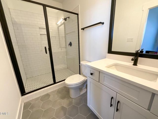 8012 Woodcross Way, Wake Forest, NC 27587