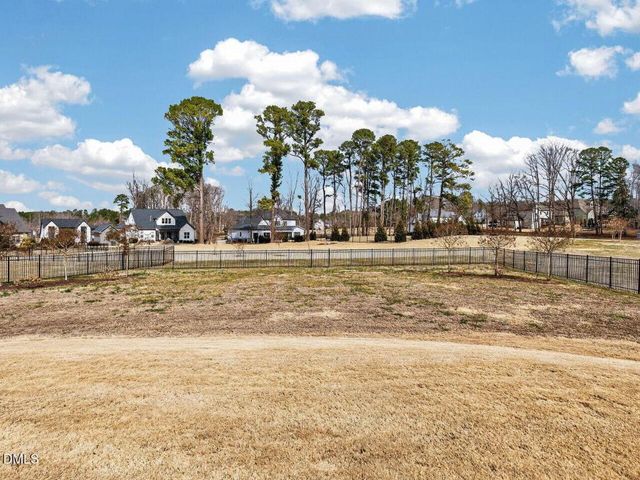 8012 Woodcross Way, Wake Forest, NC 27587