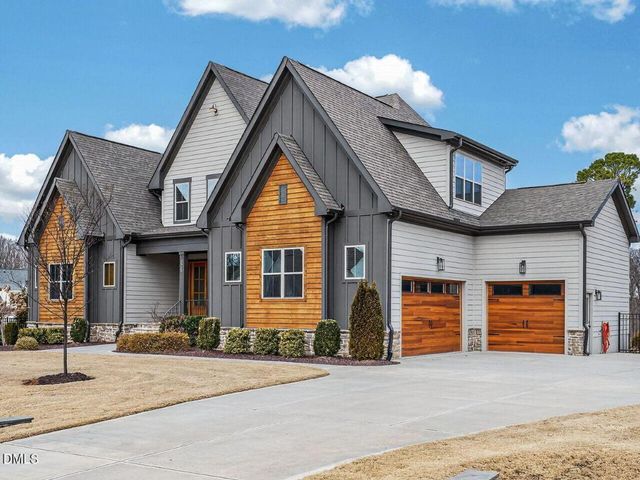 8012 Woodcross Way, Wake Forest, NC 27587